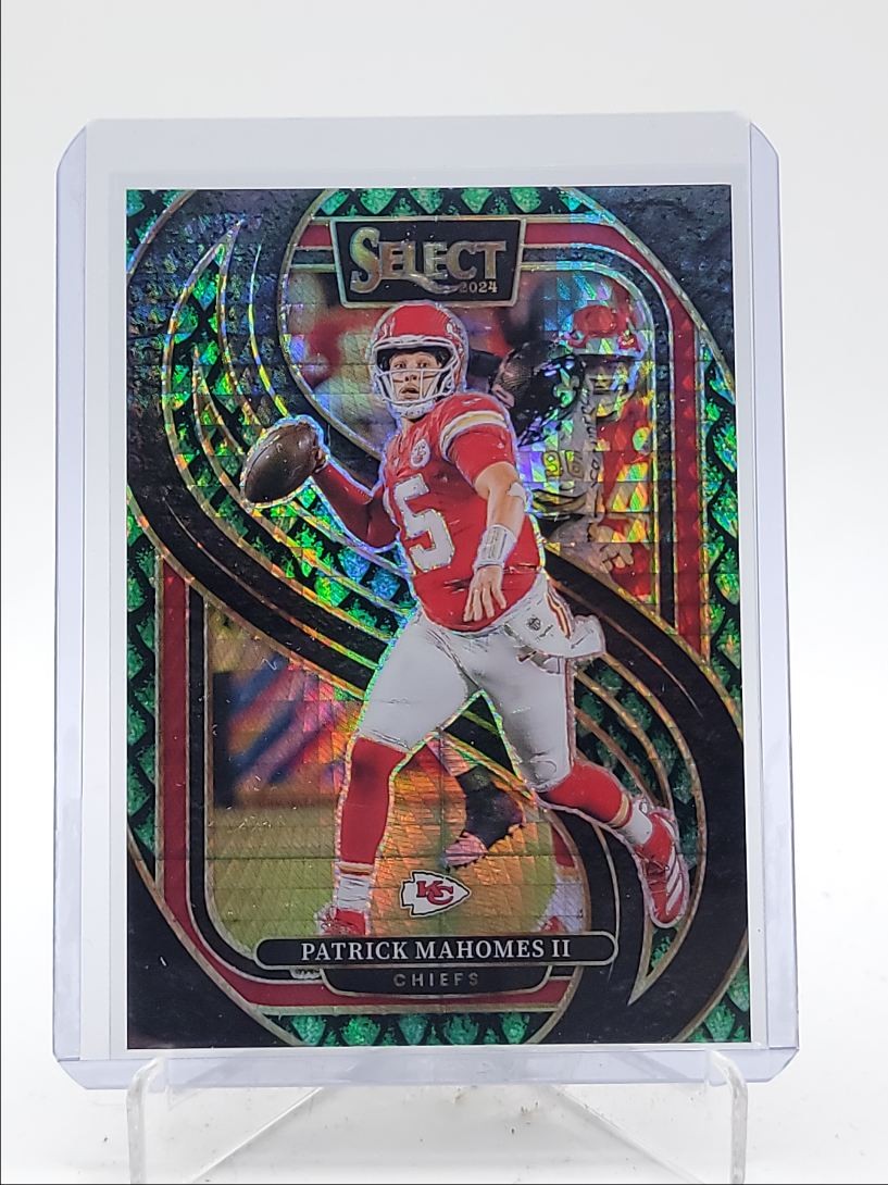 PATRICK MAHOMES II 2024 SELECT PREMIER LEVEL DRAGON SCALE PRIZM /81 Q5692