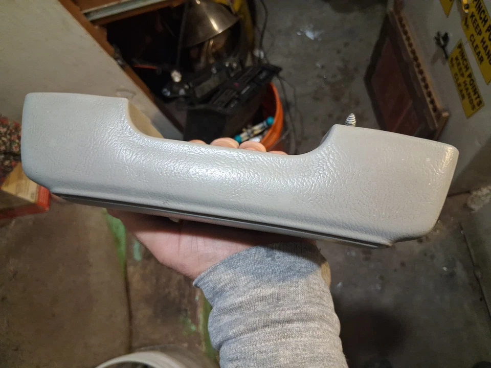 1978-95 ? Chevy / GMC Van Door ARMRESTS Gray pair  G10-30 L+R standard arm rests - Image 3 of 4