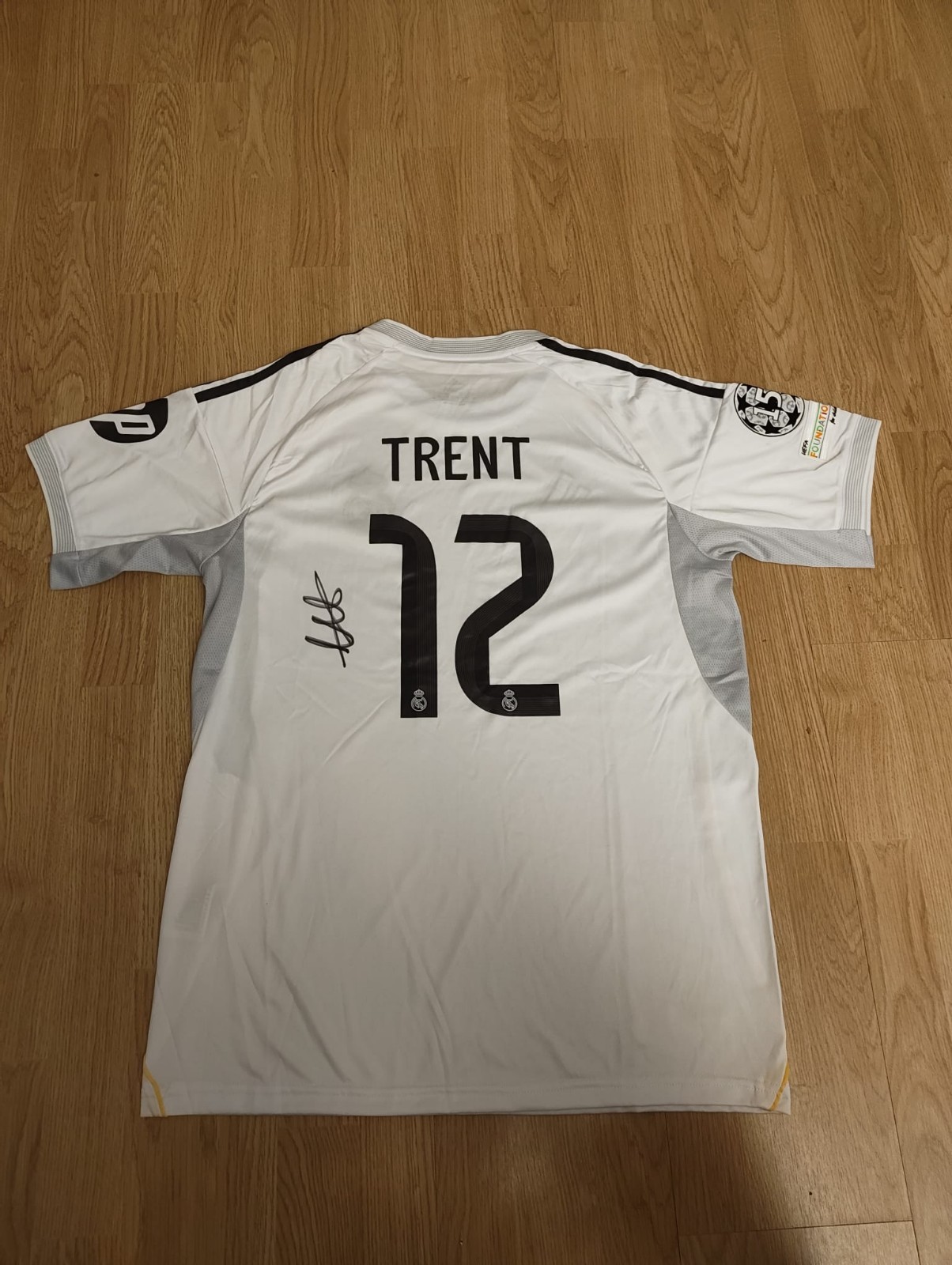 Trent Alexander Arnold Signed Real Madrid Shirt With Exact Video Proof 📸