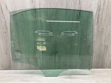 Mercedes-Benz E W213 2018 Hinten rechts Fenster Scheibe Tür hinten A2137350210 Mercedes-Benz E W213 2018 Hinten rechts Fenster Scheibe Tür hinten A2137350210