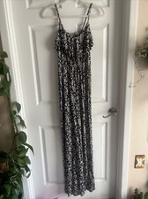 Small Black Paisley Print Boho Dress Ruffle Flattering Maxi Long Flowy Summer