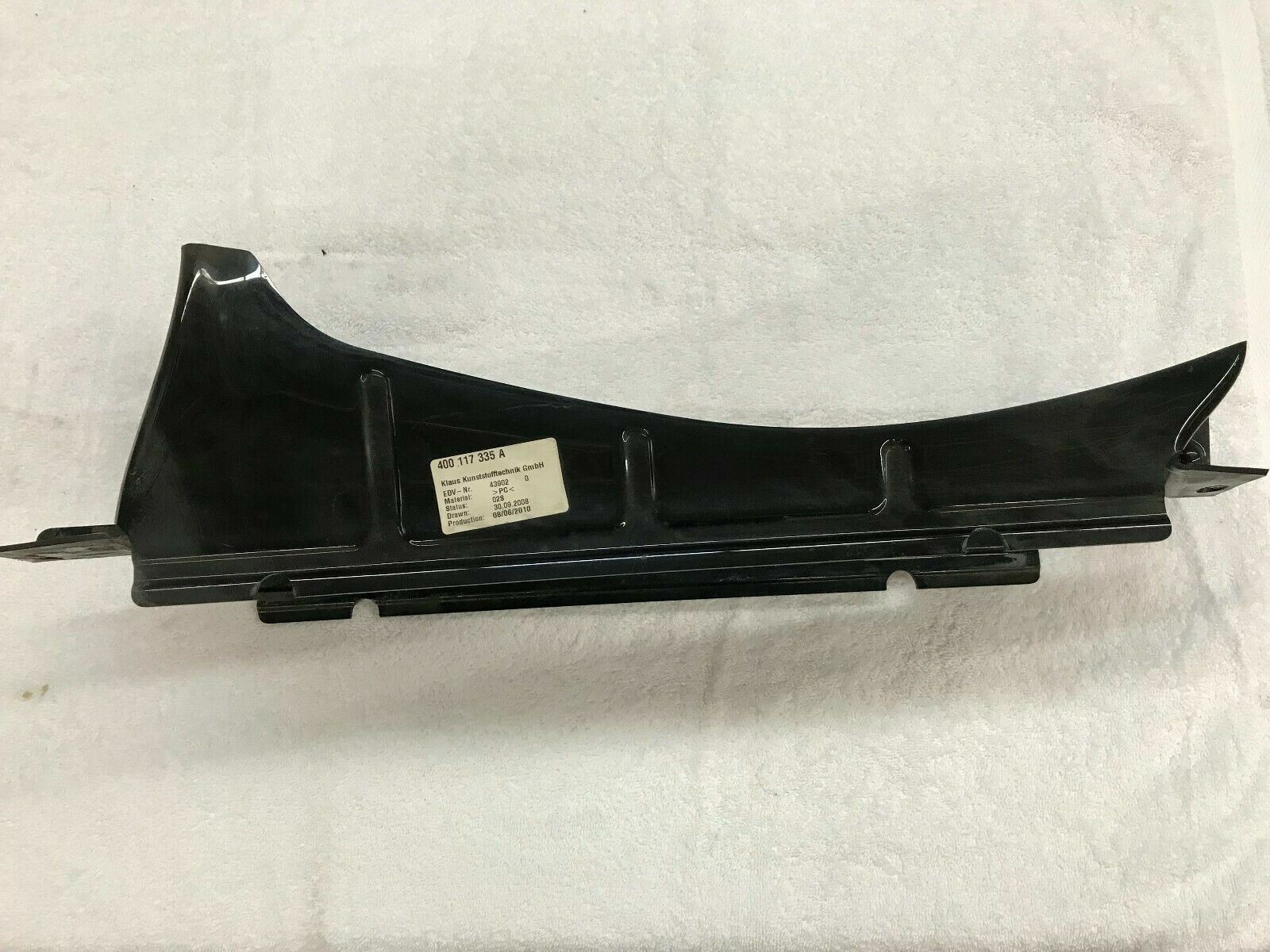 LAMBORGHINI GALLARDO 550 560 570 ENGINE OIL COOLER EXIT AIR DUCT OEM 400117335A