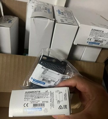 New XUX9ARCNT16 Photoelectric Switch Sensor Limit Switch XUX-9ARCNT16 Expedited 