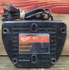 Milwaukee M12 Charger (48-59-2401) — photo 2
