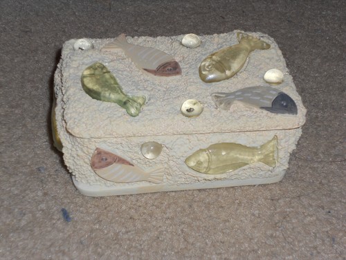 Ceramic Fish Decorated Soap Box or Soap Sized Box - Picture 4 of 6