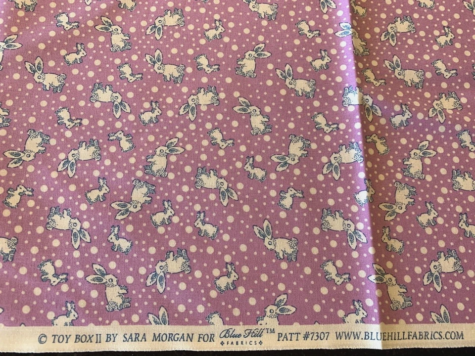 Toy Box II Sarah Morgan Blue Hill Telas - 1yd Lavanda Conejo Conejo Estampado Foto 3 de 4