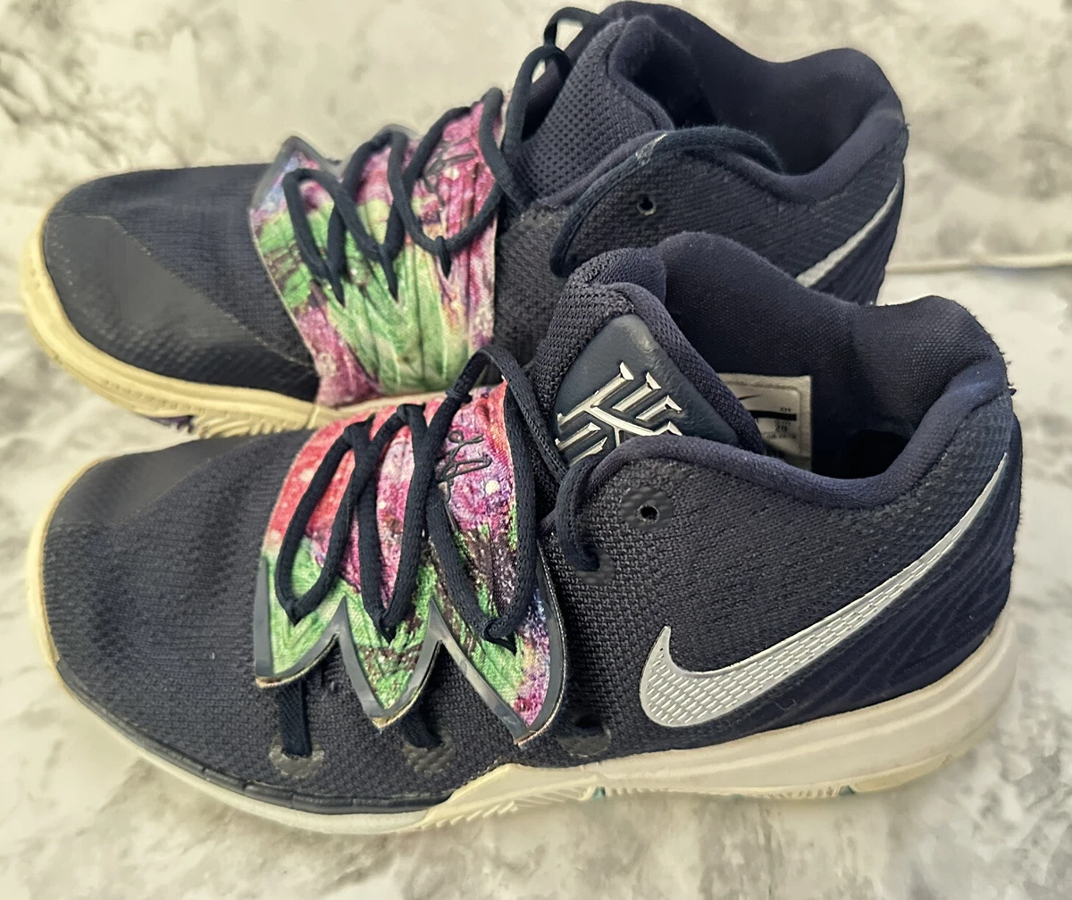 Kyrie irving on sale girl shoes