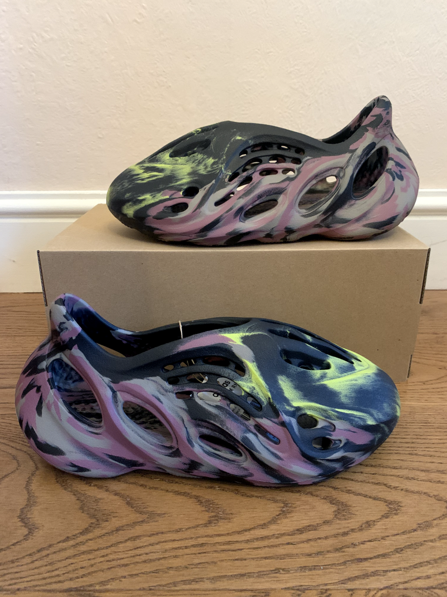 靴 adidas YEEZY Foam Runner Adidas Yeezy Foam Runner 