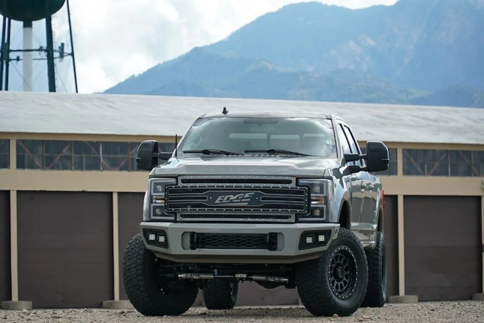 Soporte de pilar Edge Products para Ford F250 F350 Superduty 18601 2017-2022 Foto 3 de 4