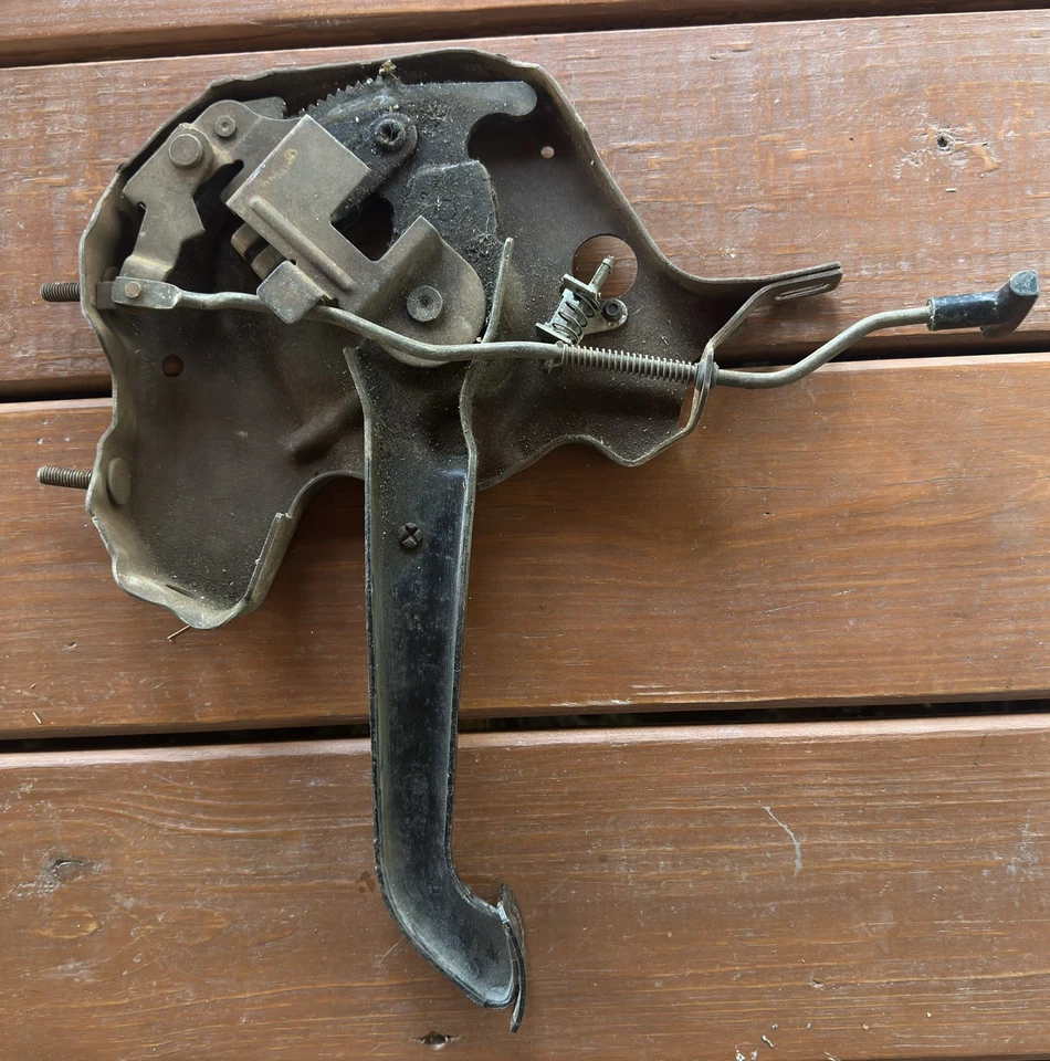 Conjunto de pedal de freno de estacionamiento/emergencia 80-91 OEM A225 - Bronco F150, F250, F350 Foto 4 de 4