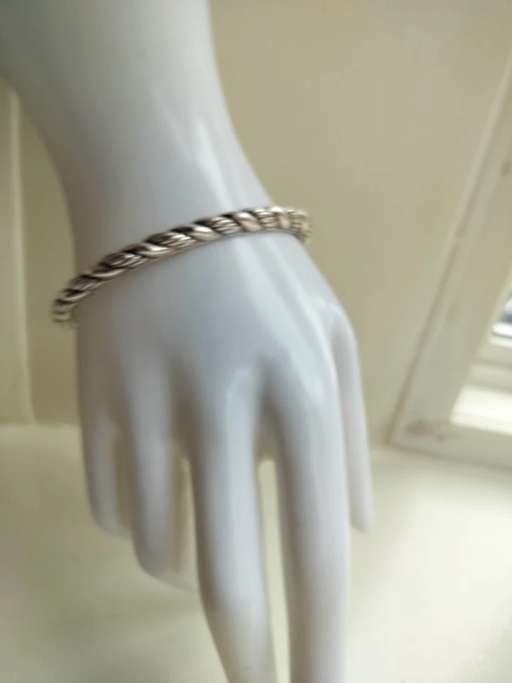 Brazalete Jai de plata de ley y oro de 14kt piedra de ónix Foto 4 de 4
