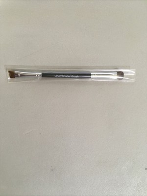 Younique Liner Shader Brush