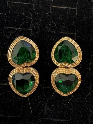 Catwalk Jon Emerald Glass Earrings Heart Shape