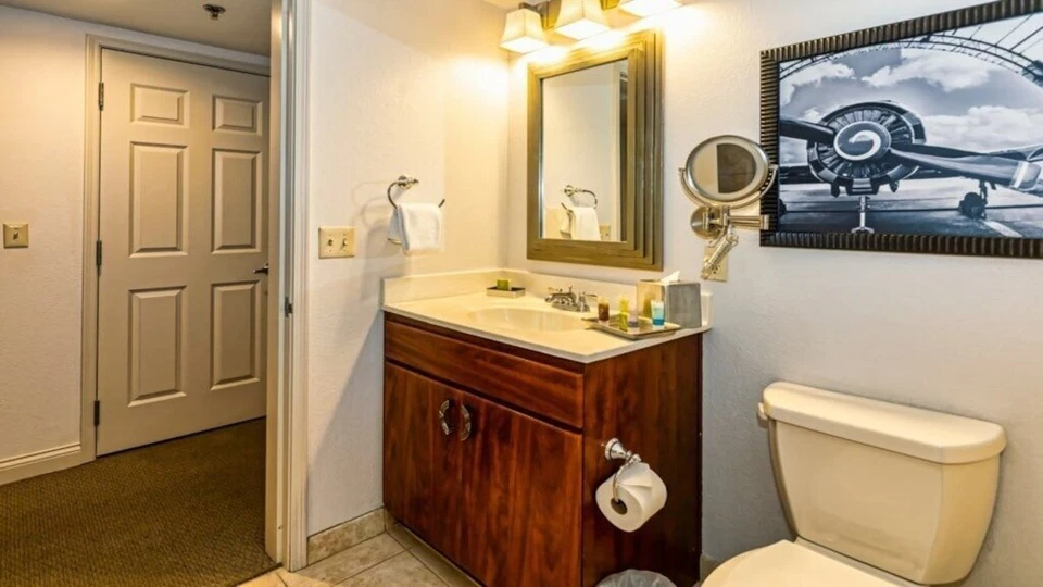 Fórmula 1 Las Vegas condominio de 2 dormitorios, capacidad para 6, incluye cocina completa, piscina Foto 4 de 4