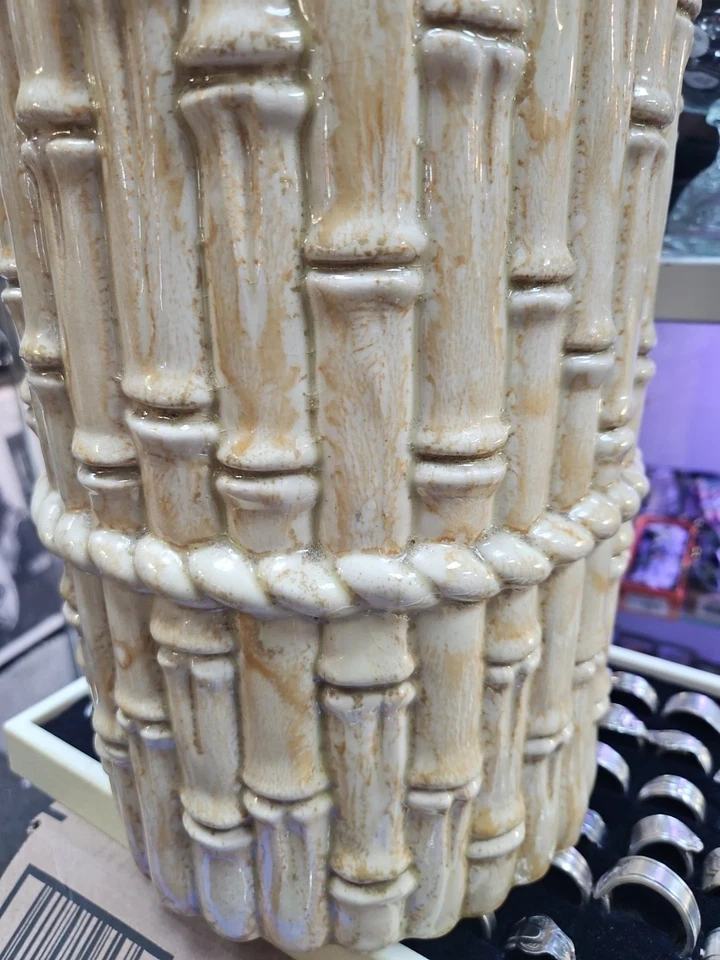 Jarrón vintage de bambú sintético bronceado crema con soporte para paraguas MCM Hollywood Regency Foto 4 de 4