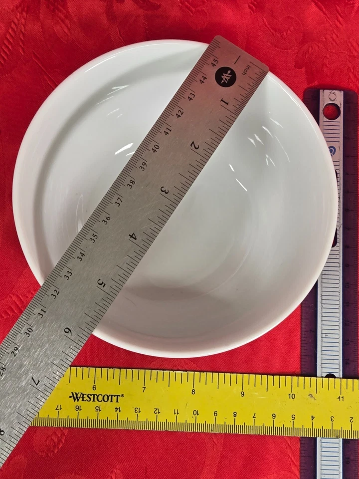 Pottery Barn Great White Bowl 5 3/4" - Image 4 of 4