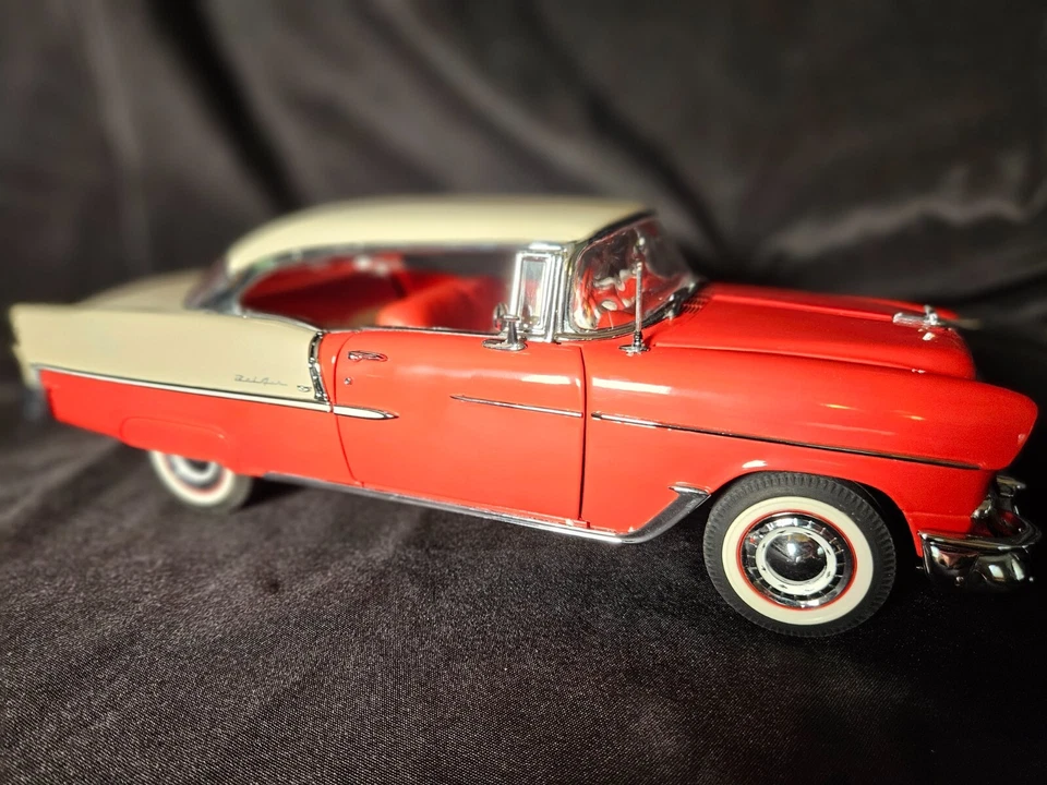 Danbury Mint 1955 Chevrolet Bel Air Red 1:16 Scale Inv. #0668 - Image 3 of 4