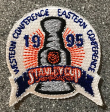 1995 STANLEY CUP NHL HOCKEY VINTAGE 2" PATCH NEW JERSEY DEVILS DETROIT RED WINGS
