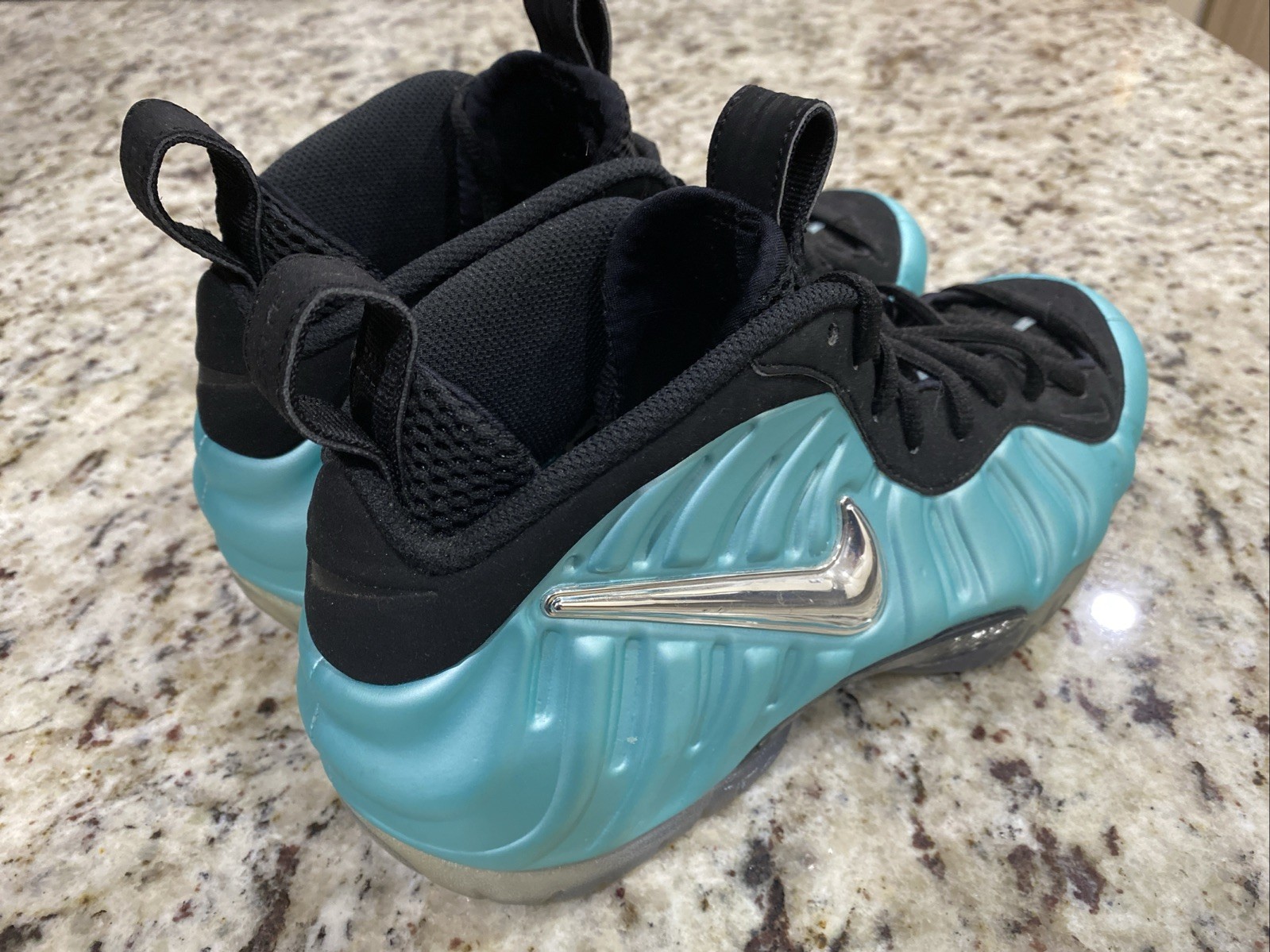 Nike Air Foamposite Pro Island Green/Silver (624041-303) Size 9.5 Gently Used thumbnail 4