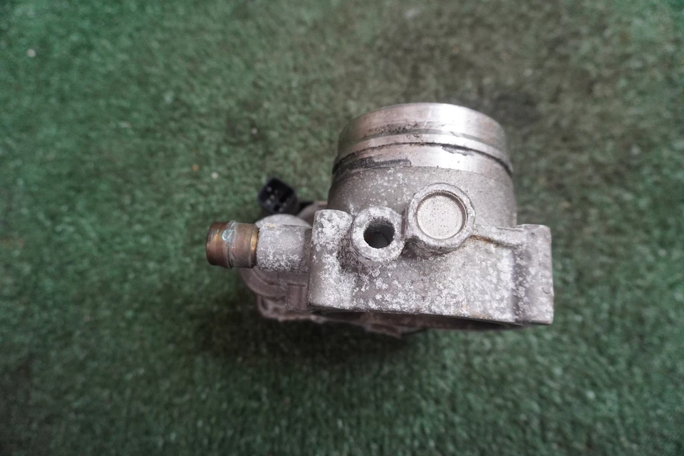 BMW 535i 2011 2012 2013 2014 carrocería del acelerador 3L fabricante de equipos originales 155 k millas A2C83004100 Foto 3 de 4