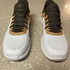 New In Box Women’s APL Athletic Propulsion Labs TechLoom Tracer Size 7 Choc/Tan