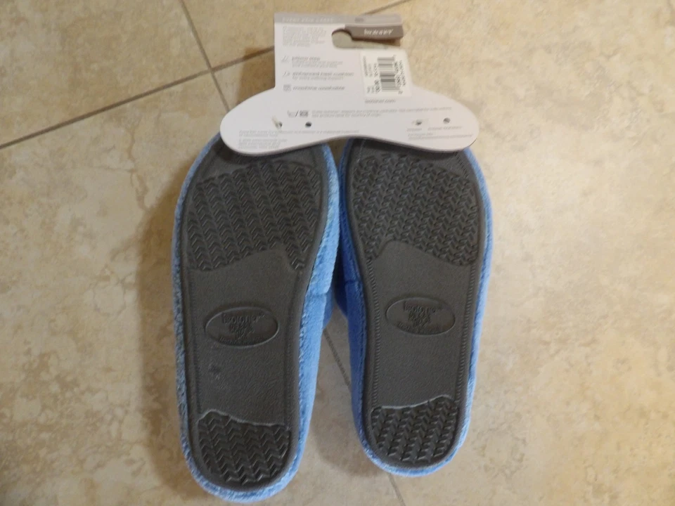 isotoner Women's Size XS 5.5-6 Machine Wash Pillow Step Heel Enhancer Slippers - Image 4 of 4