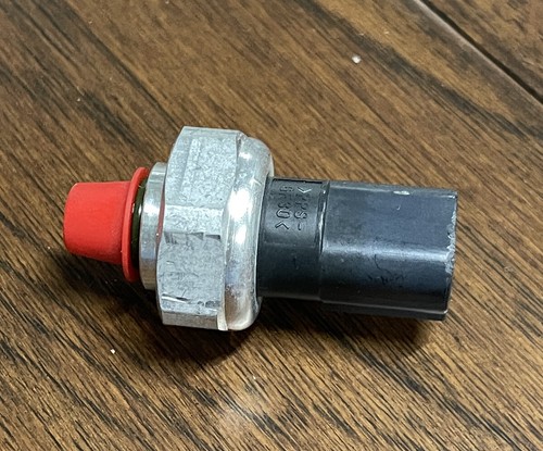 W451 SMART FORTWO 2015 A/C AC PRESSURE SENSOR OEM - Picture 2 of 4