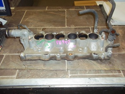 Toyota 4Runner Tacoma T100 Tundra Intermediate Intake Manifold Center 3.4L V6