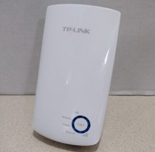 TP-LINK Wifi Range Extender Model TL-WA850RE Plug In Ethernet Connect