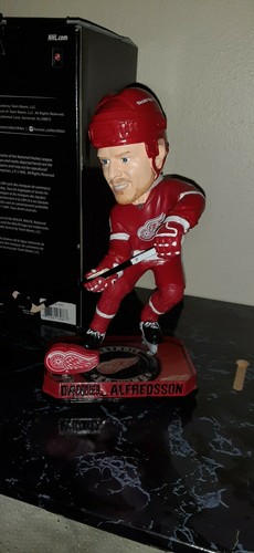 Limited Edition # 76 of 2014 NHL Detroit Red Wings Daniel Alfredsson Bobblehead