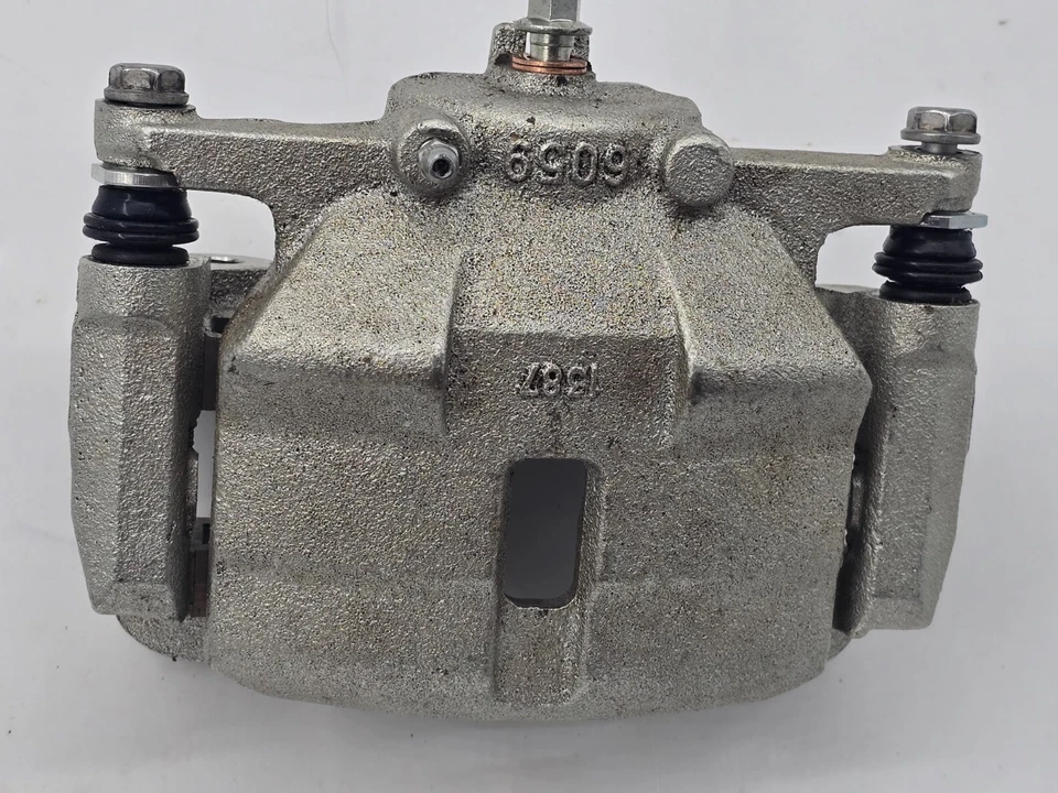 2011 - 2024 RAM 5500 + ПЕРЕДНИЙ ПРАВЫЙ ПАССАЖИРСКИЙ БОКОВОЙ ДИСКОВЫЙ ТОРМОЗ СУППОРТ OEM - Изображение 3 из 4