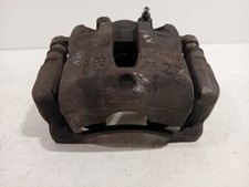 Hyundai i20 II Bremssattel vorne links 2016 bc140275 G4LA