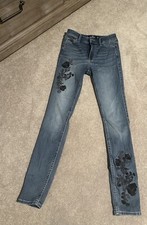 Hollister Women's Super Skinny High Rise Stretch Jeans Embroidered Roses, 0