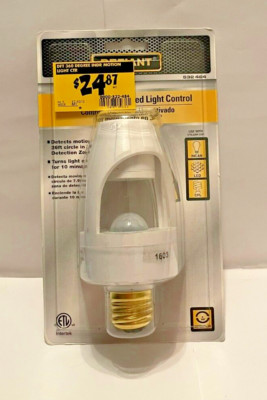 Defiant 360 Degree Indoor Motion Light Ctr. New In Packaging Retail $24.87