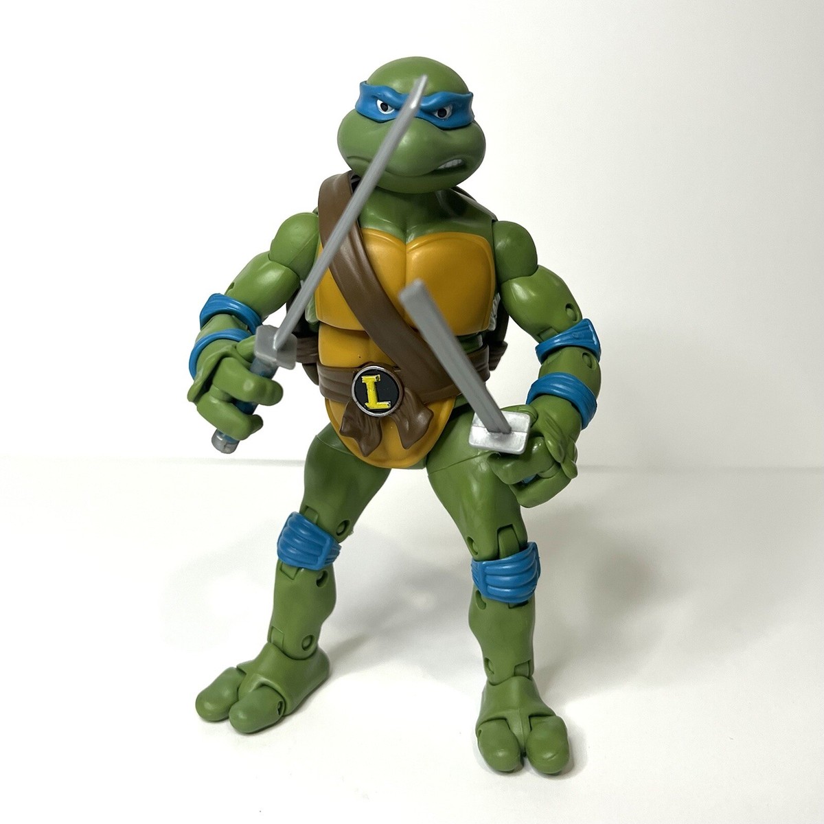 Teenage Mutant Ninja Turtles 6.5 Inch Classics Collection Leonardo