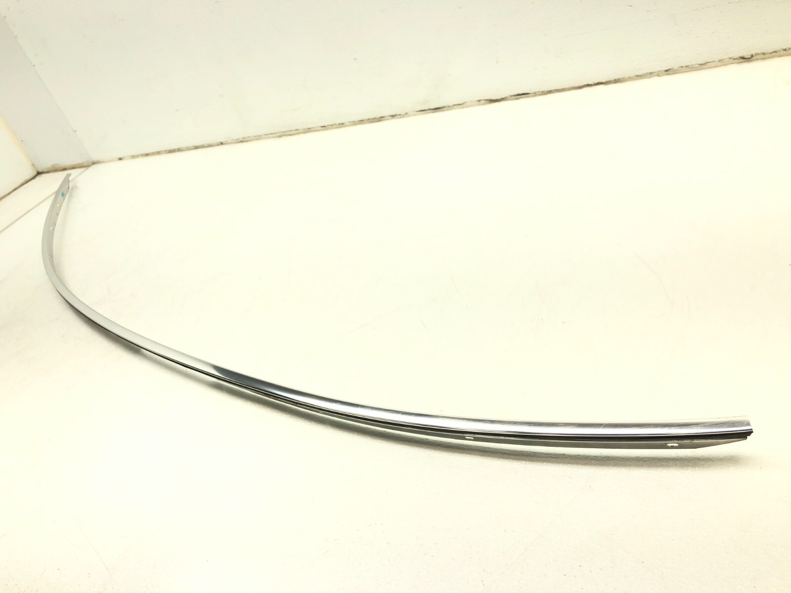 2014-2017 MASERATI GHIBLI SQ4 RIGHT PASS ROOF WINDOW MOLDING TRIM CHROME OEM.