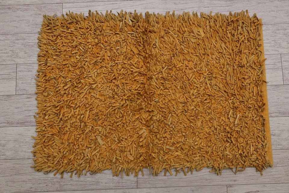 Tapis rectangulaire en cuir suédé shag fait main 60x90 cm Jaune Moutarde - Photo 3/4