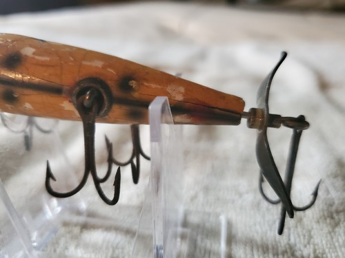 Wood #150 Heddon-Dowagaic 5 Hook Yellow/Black Rear Hardware Replaced Complete - Picture 7 of 7