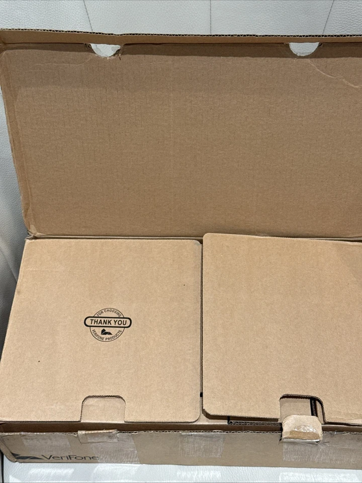 Terminal de pago con tarjeta de crédito con pantalla LCD portátil Verifone Omni 3200SE Foto 3 de 4