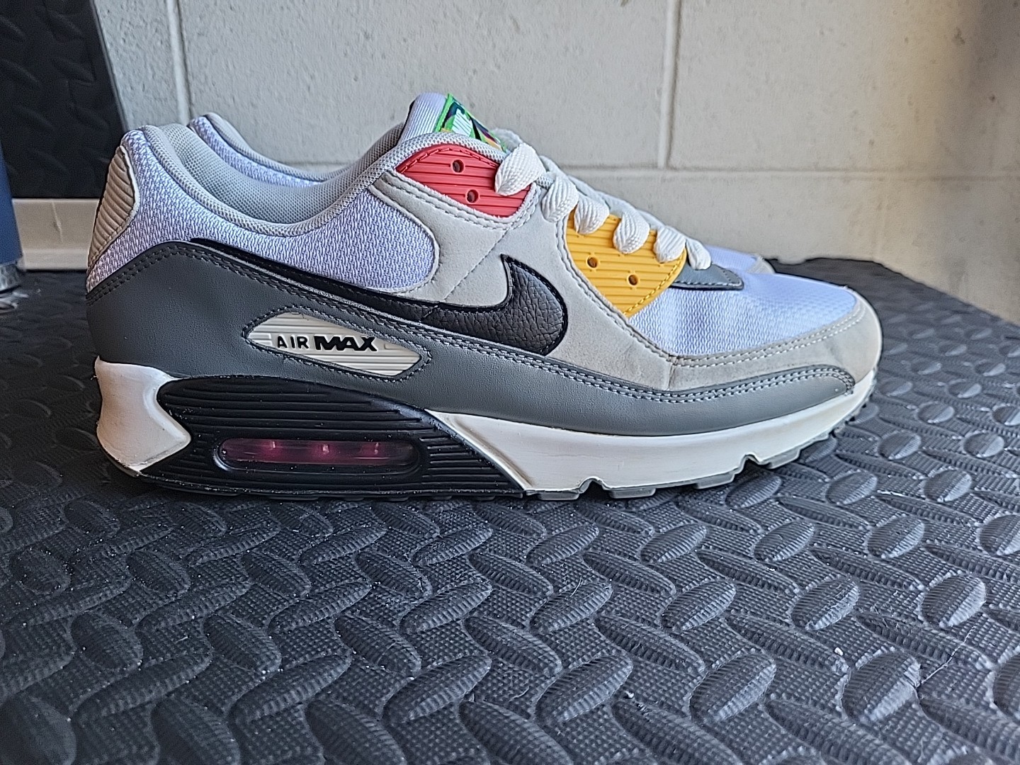 Nike Air Max 90 Peace, Love, Basketball Sneakers Size13 Preowned VG thumbnail 5