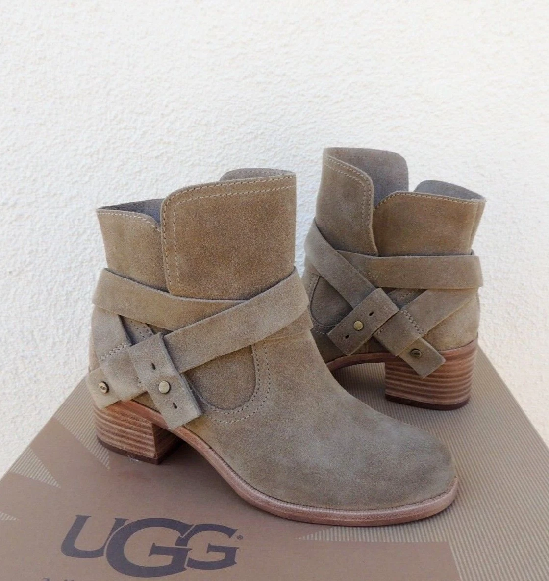 STIVALETTI UGG ELORA ANTILOPE SCAMOSCIATI CON FIBBIA DONNA US 8 5 EUR 39 5 ~NUOVI CON SCATOLA
