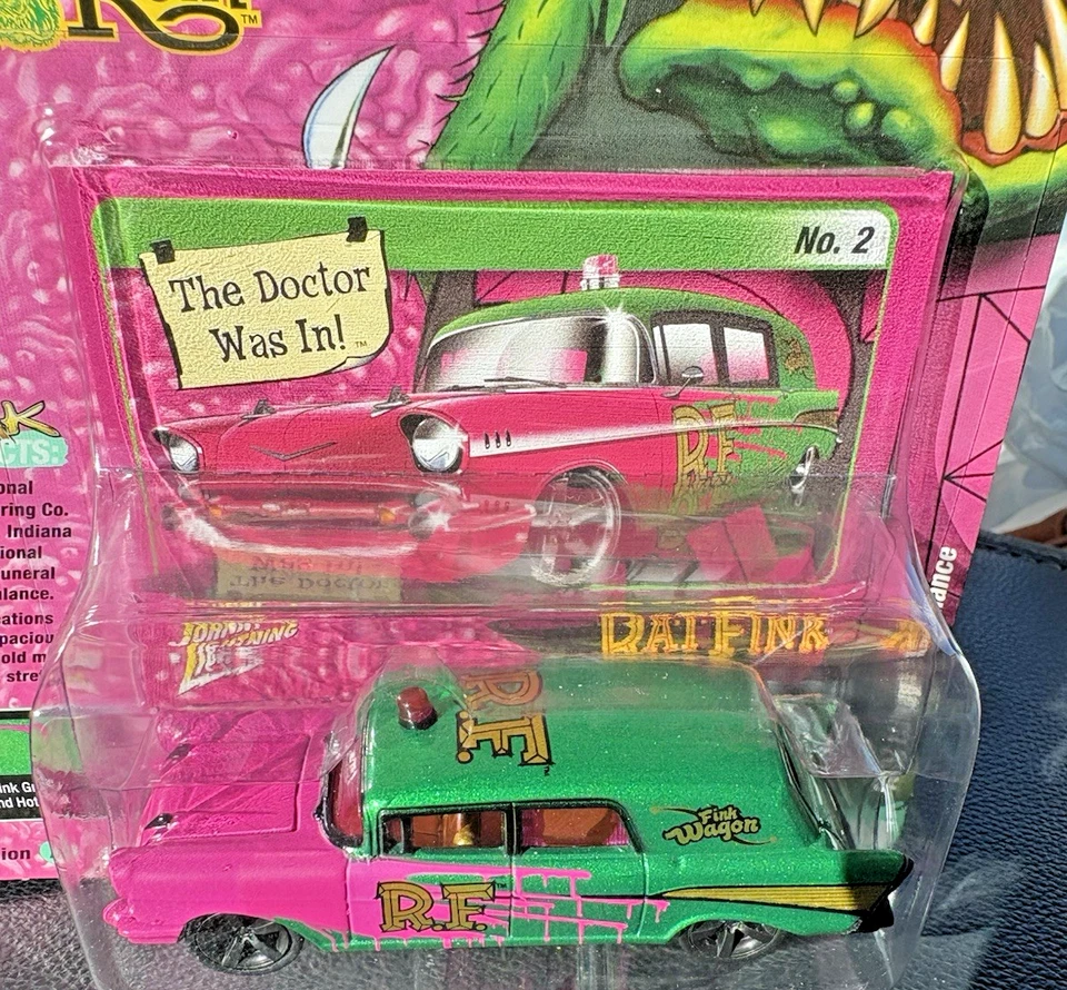 JOHNNY LIGHTNING 1957 CHEVY AMBULANCE RAT FINK STREET FREAKS pink/green  - Image 2 of 4