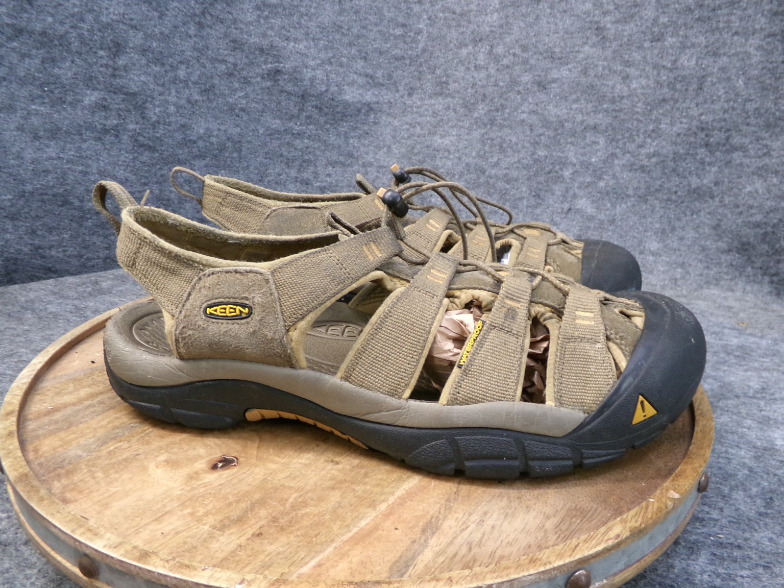 Sandali da trekking KEEN Newport H2 impermeabili in pelle marrone da uomo taglia 14 USA 1001870