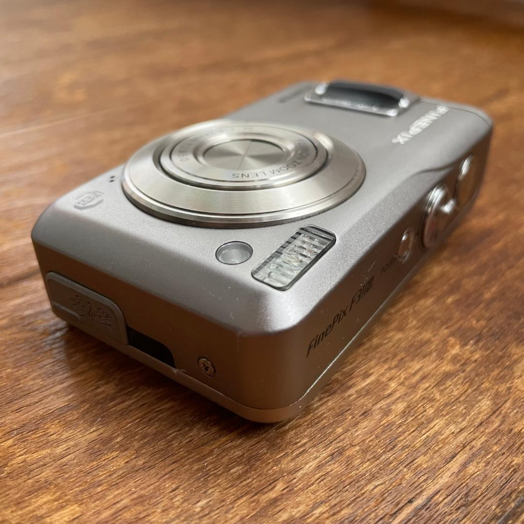 Fujifilm FinePix F31fd 6.3MP Digital Camera Silver Tested