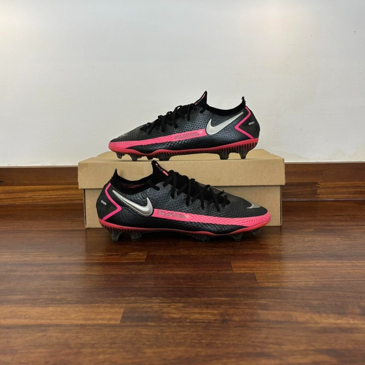 Authentic Nike Phantom GT Elite FG 'Black Pink Blast' UK