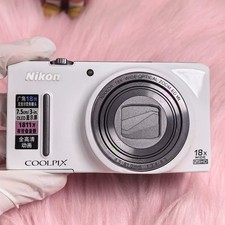 Nikon COOLPIX S9400 Digital Camera 18.1 MP 18x Optical Zoom Built-in Flash White