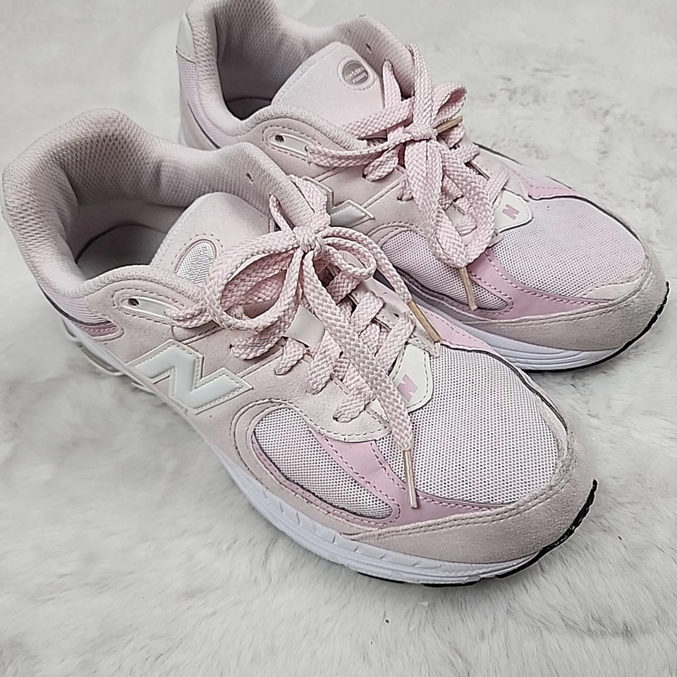 New Balance Womens 2002R Pink Granite / Mid Century Pink Size 7 - Image 2 of 4