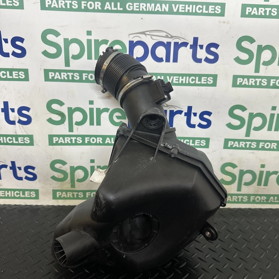 BMW M5 F10 2013 caja de admisión de aire 70514259 Foto 3 de 4