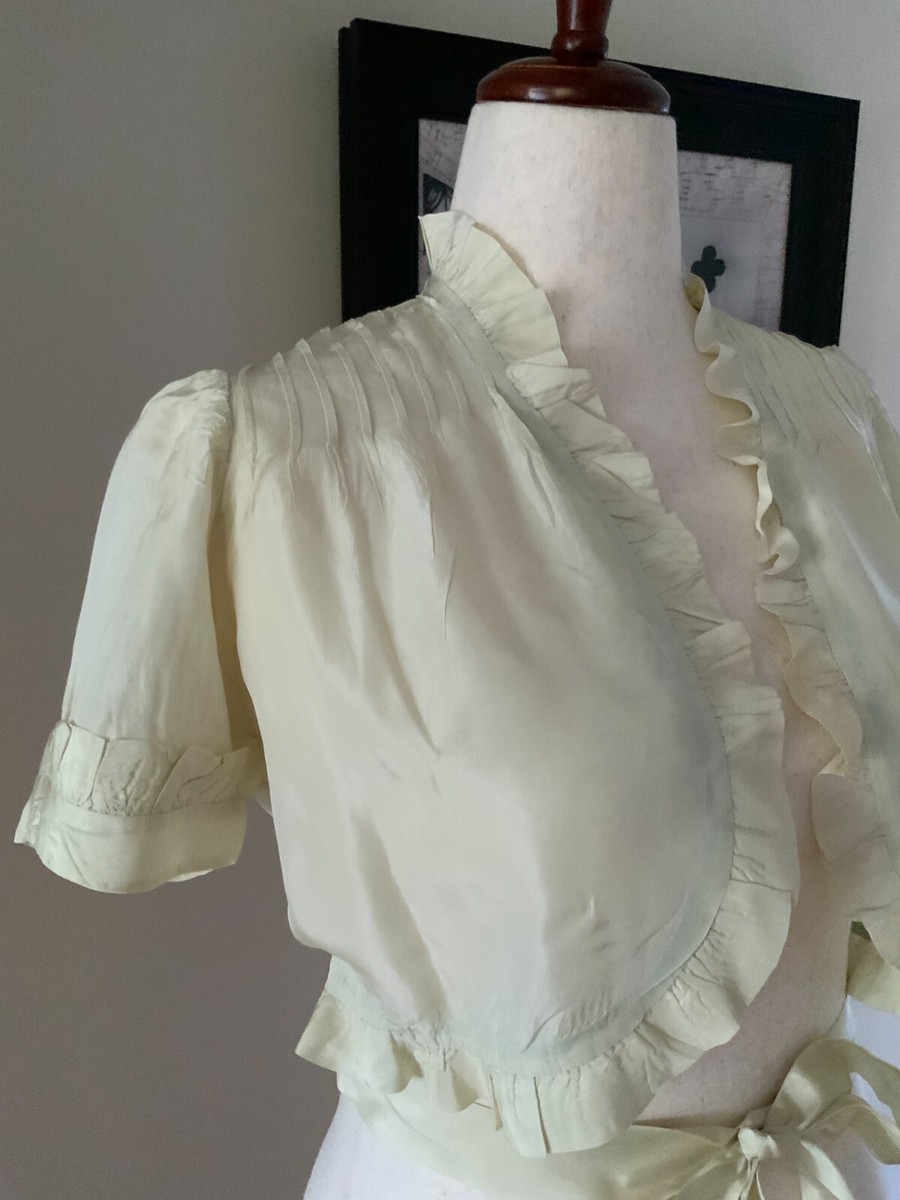 19s0s Bed Jacket Silk - Vintage Bed Jacket View 3