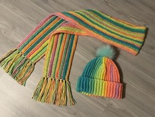 NEW Child  s Crochet Hat  Scarf Bright Colorful Stripes Fringe Boy Girl Kid